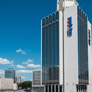 Park By Radisson Troyitska 4* Киев