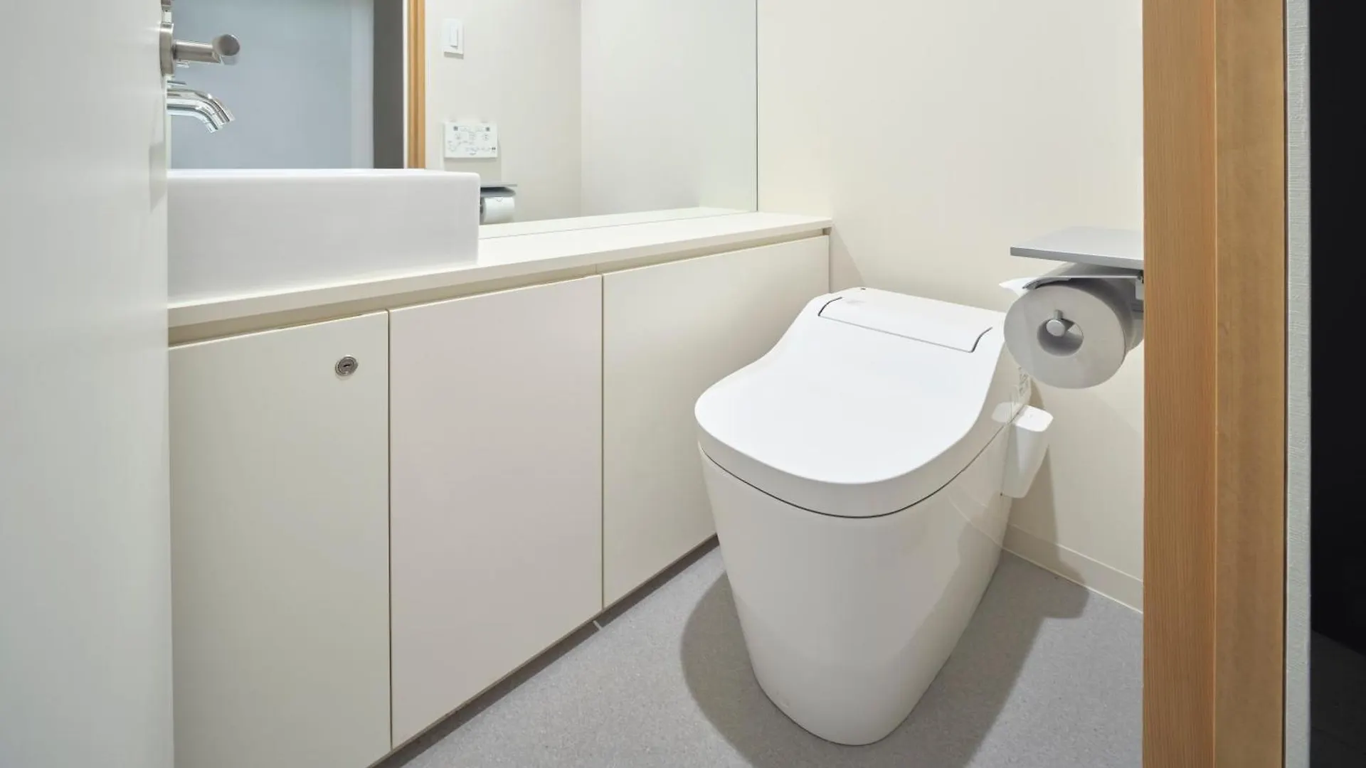 Sakura Cross Hotel Ueno Okachimachi Токио